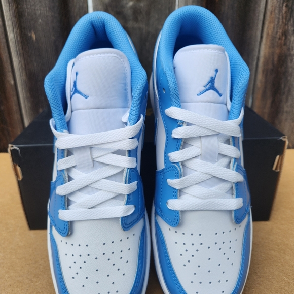 *Nike Air Jordan 1 LOW SE Patent White 'Legend Blue'  UNC (GS 6.5Y Women's 8 - Picture 7 of 7